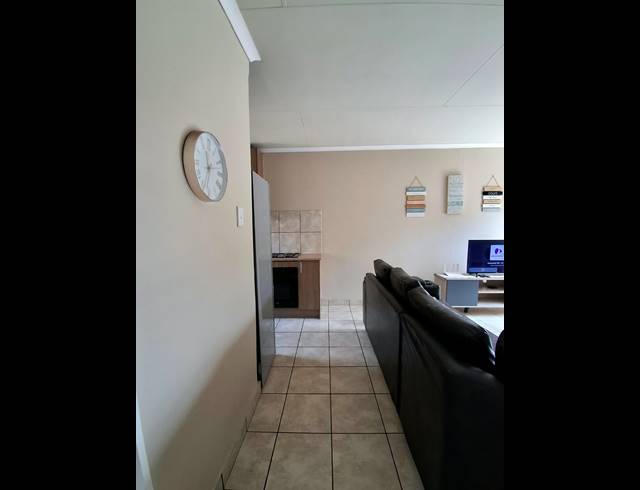 2 BEDROOM TOWNHOUSE FOR SALE IN VAALPARK